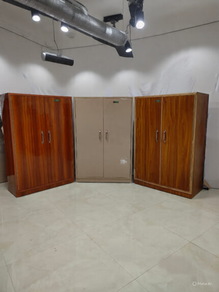 Office Almirah with Locker (Made of 19mm Plybord with Sunmika Coverage)